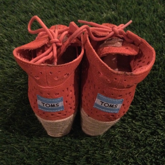 Toms Desert Wedges Orange Moroccan Cutout - Picture 4 of 6